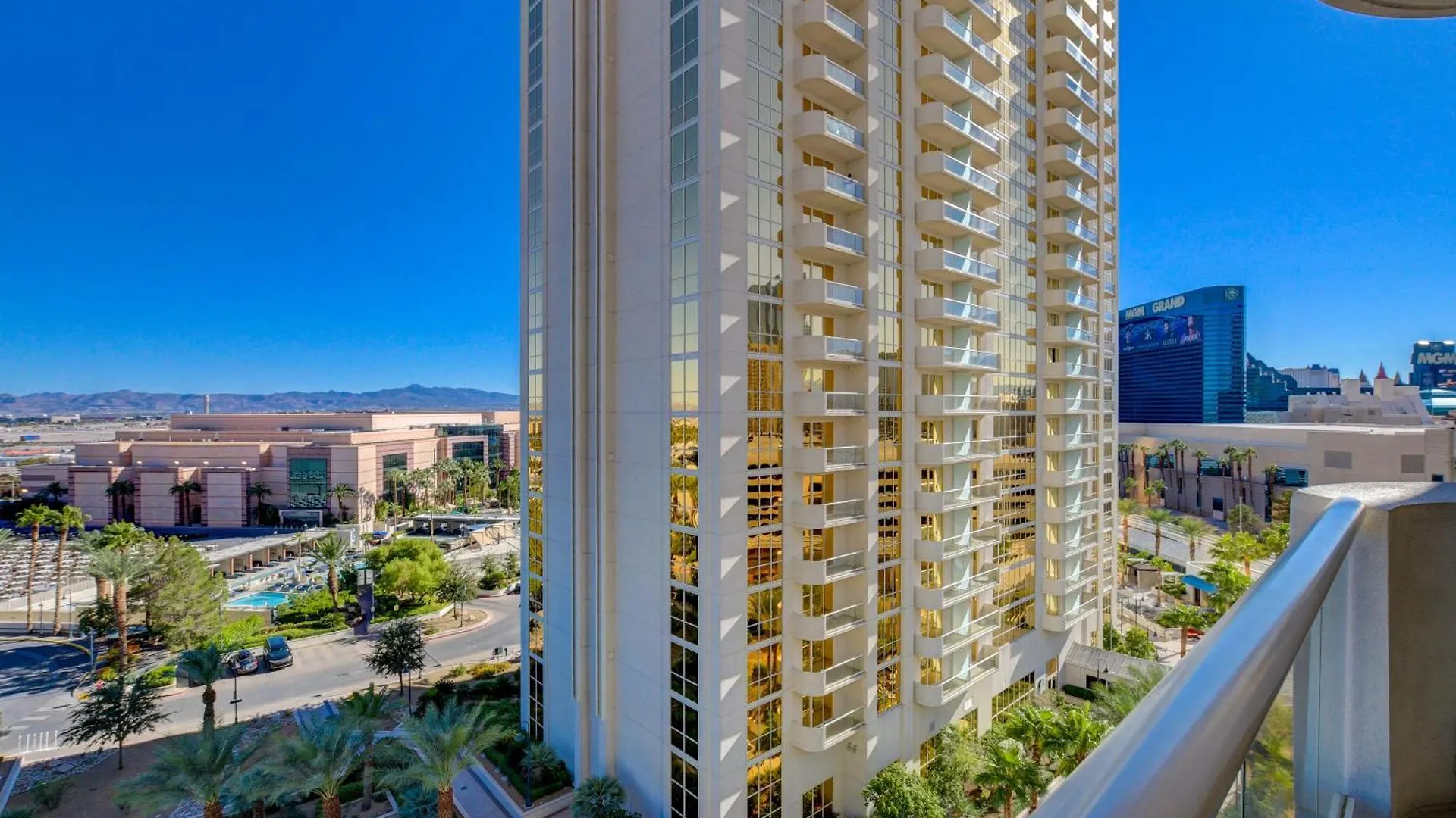 Luxe 1Br 2Bth Suite Mgm Signature Balcony Las Vegas